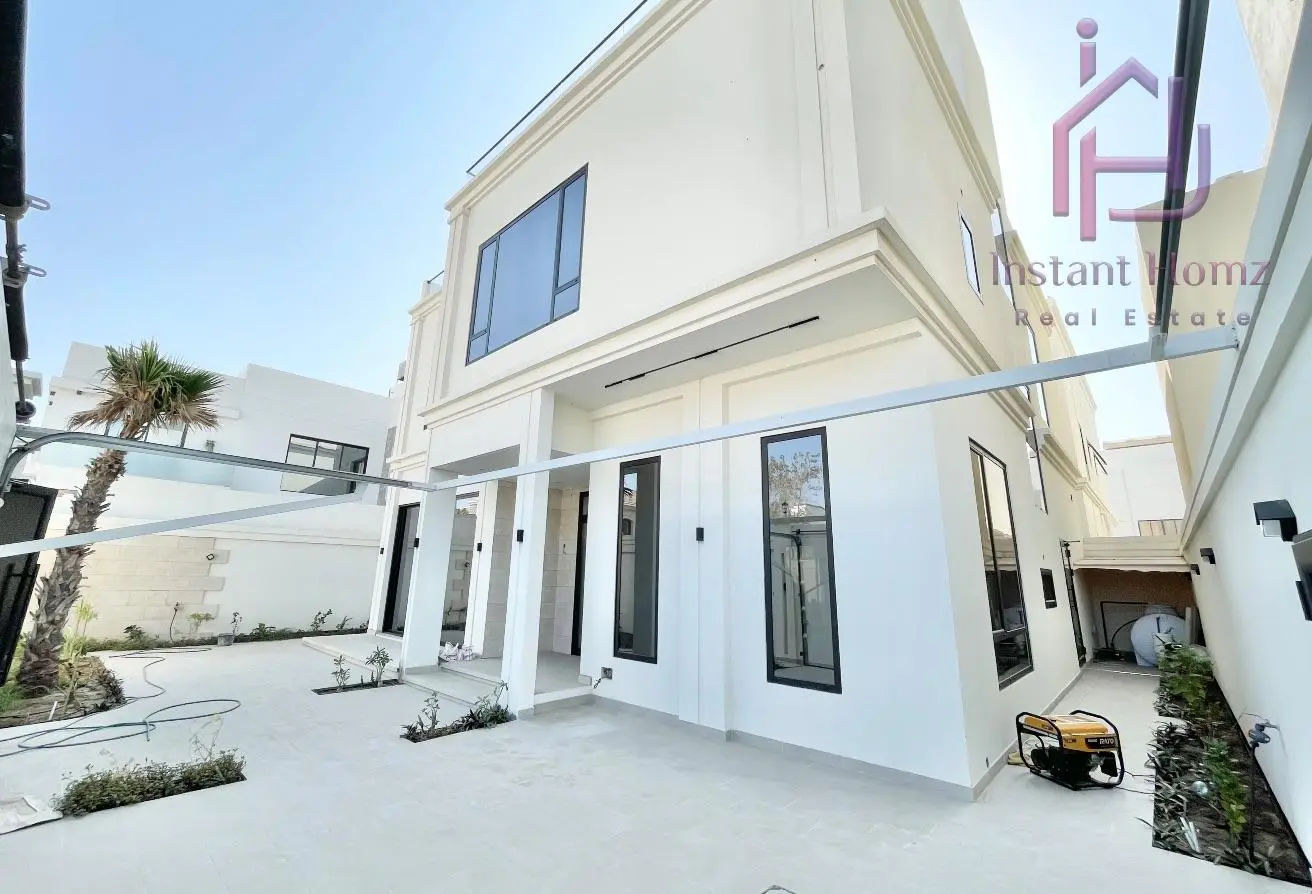 4BHK Modern Villa with Premium Finishes in Bu Quwah