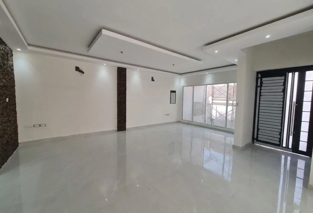 Villa for Sale – Al Hidd, Bahrain