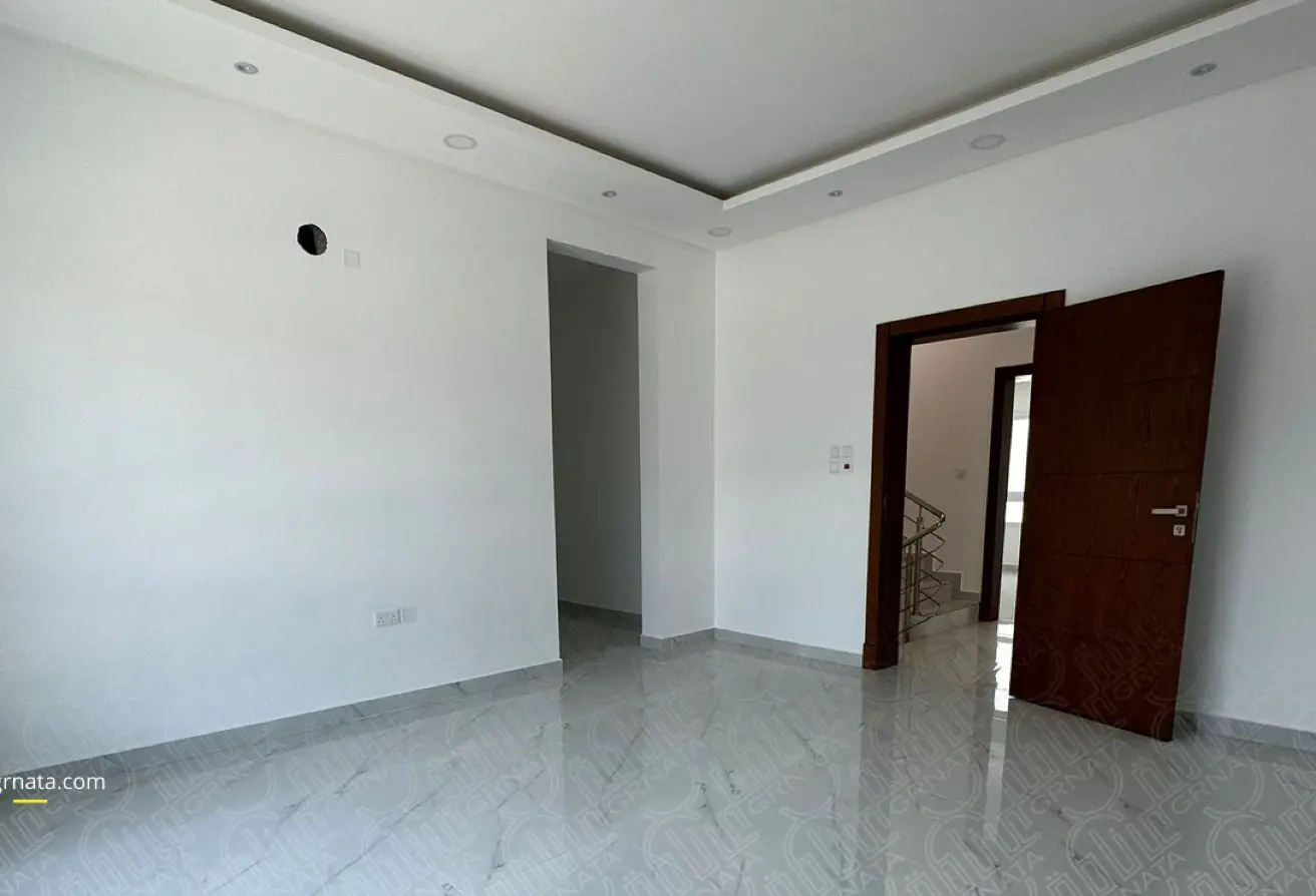 4-Bedroom Elegant Villa for Sale in Malkiyah