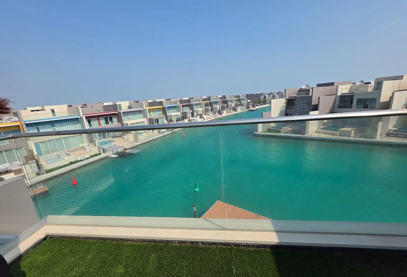 Boat-Exclusive Corner Inner Canal Sea Villa Sale