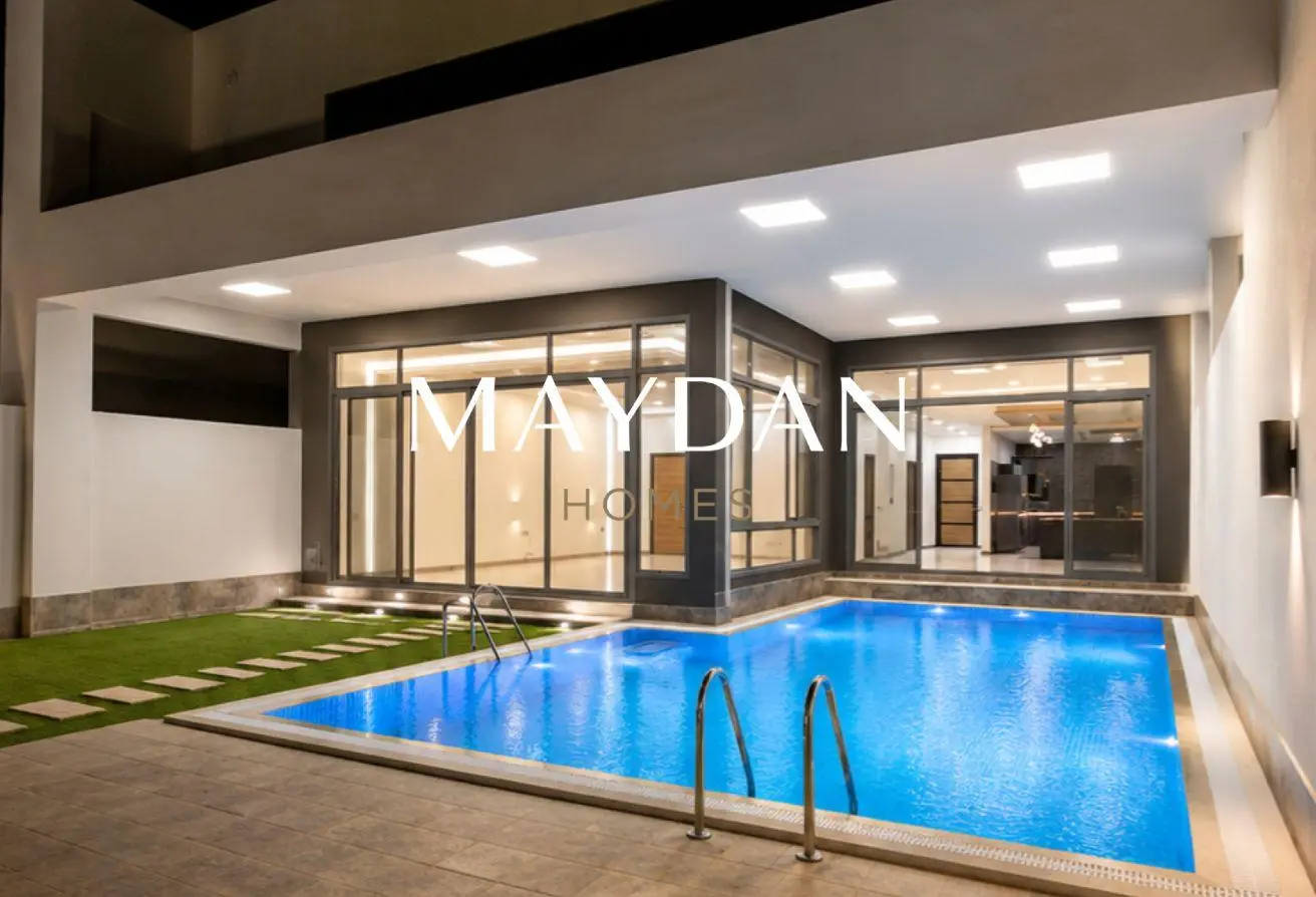 Luxurious 7-Bedroom Amwaj Villa with Private Pool and Stunning Sea Views