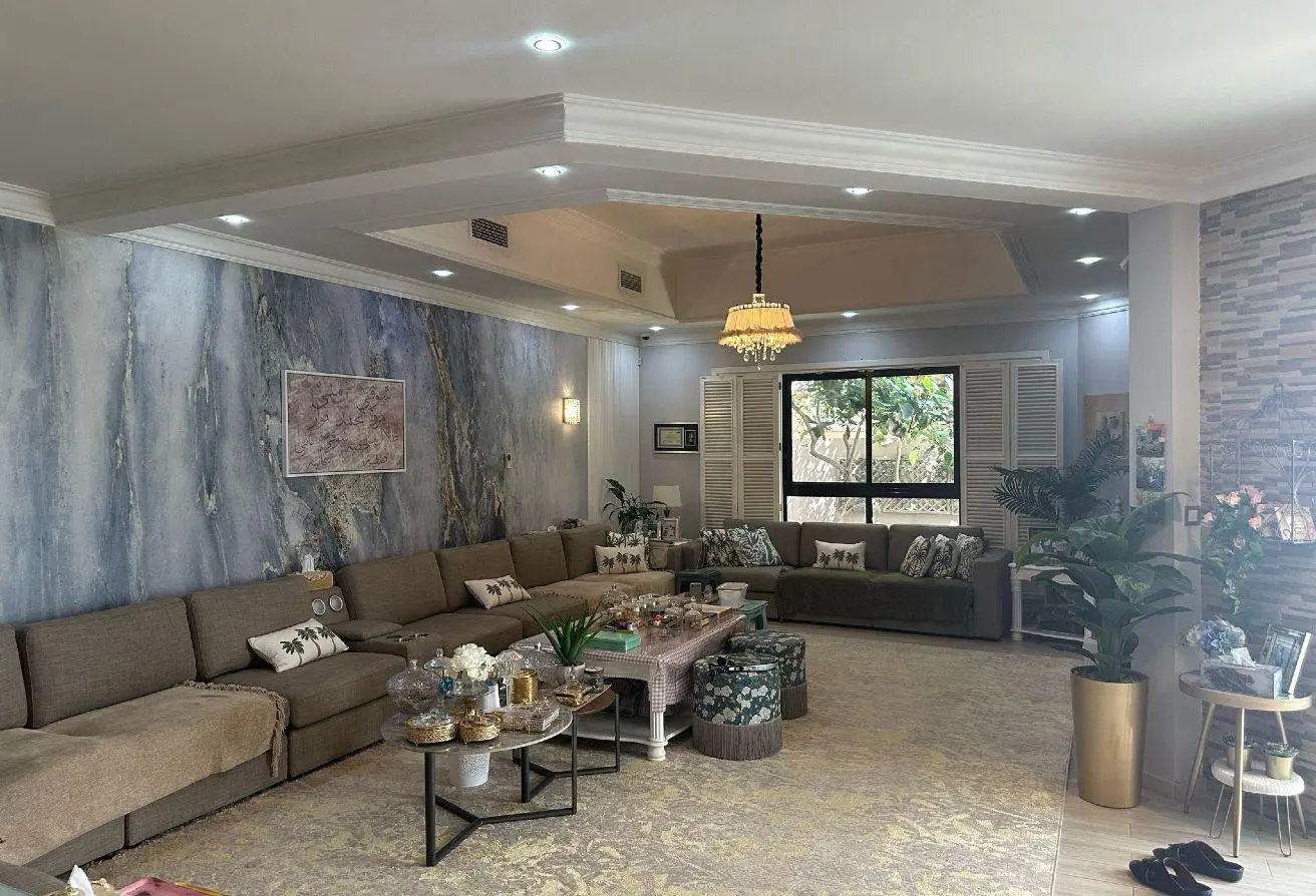Spacious Elegant Villa in Hamad Town