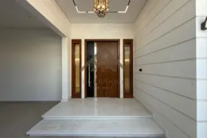 فيلا فاخرة من 4 غرف نوم للبيع في سار – سرايا 1