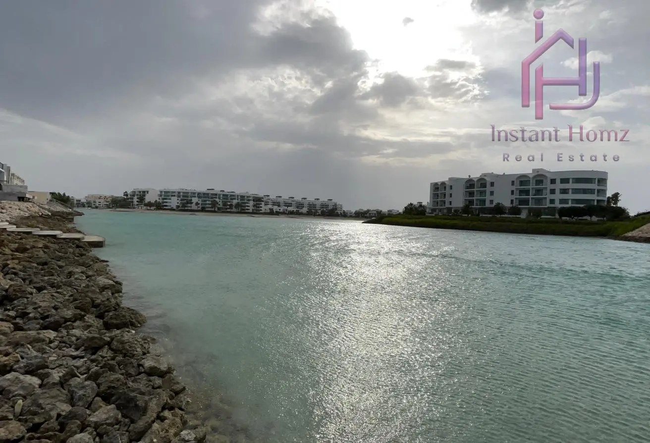 Corner 7BHK Villa for Sale in Amwaj Islands – Luxury Home