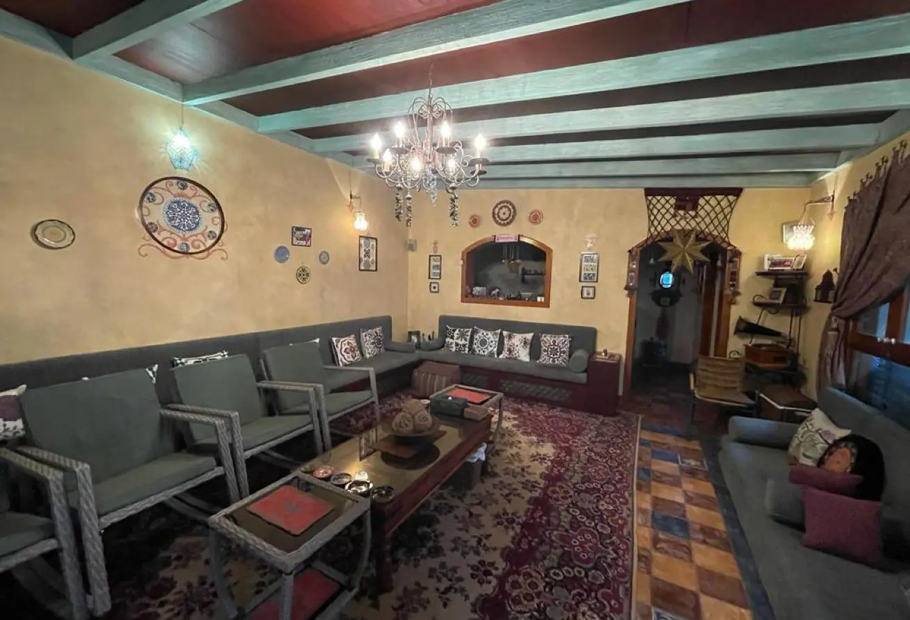 A spacious villa in a prime location in A’ali, situated on a corner plot with access from two roads, offering generous living spaces and a practical layout.