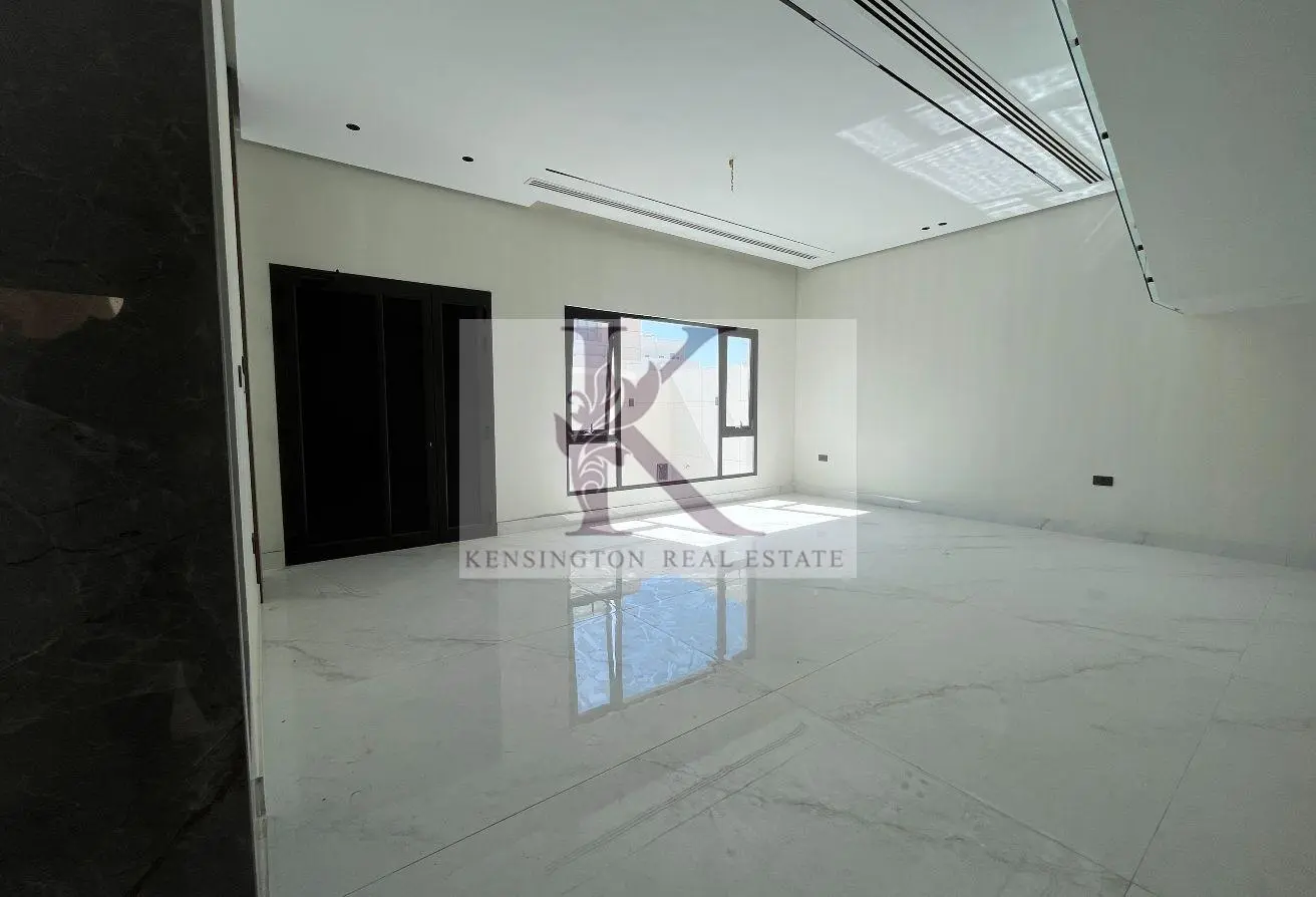 Corner Villa for Sale in Busaiteen – Modern & Prime Location
