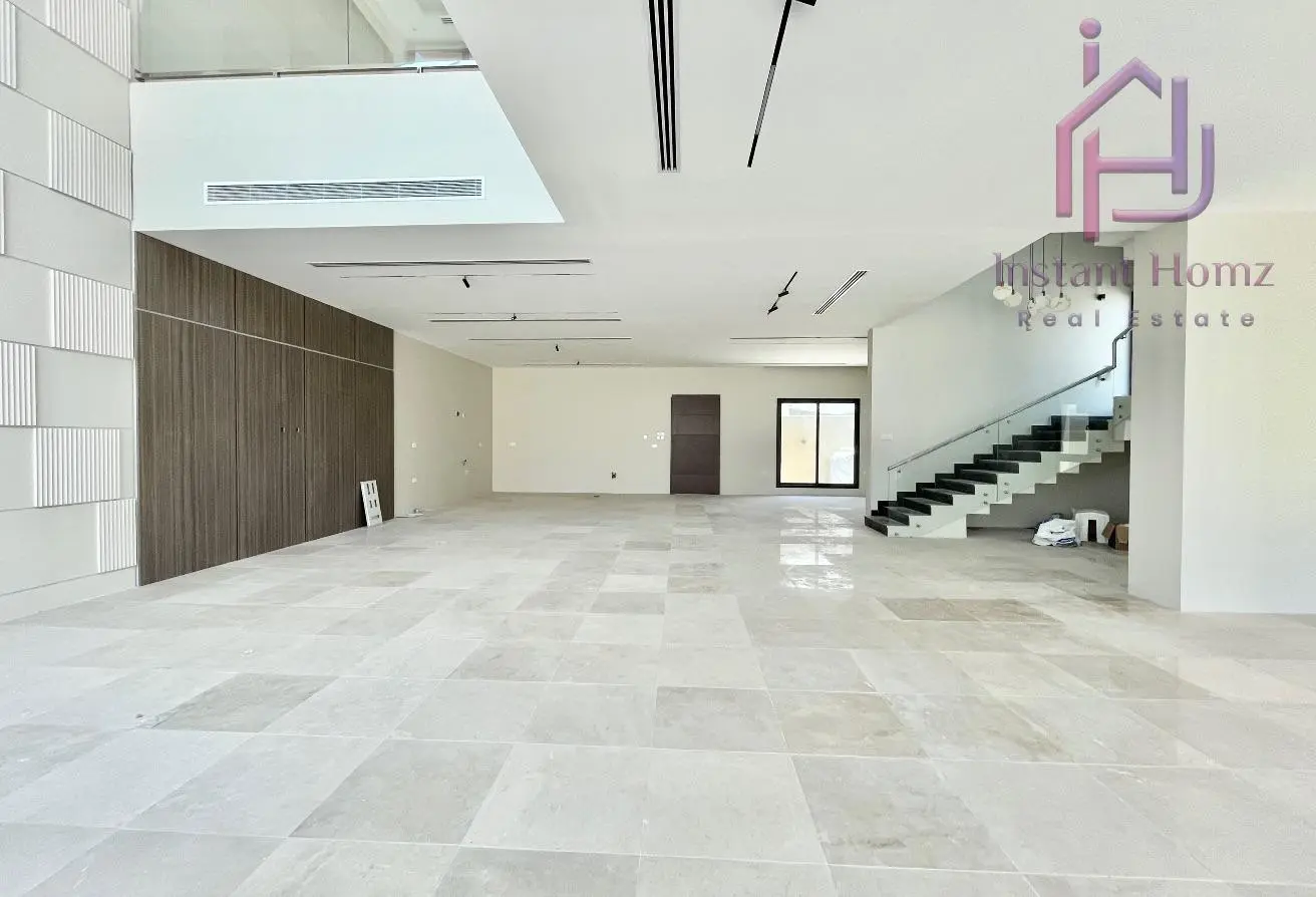 Luxury Villa for Sale in Al Janabiya, Beautiful Design