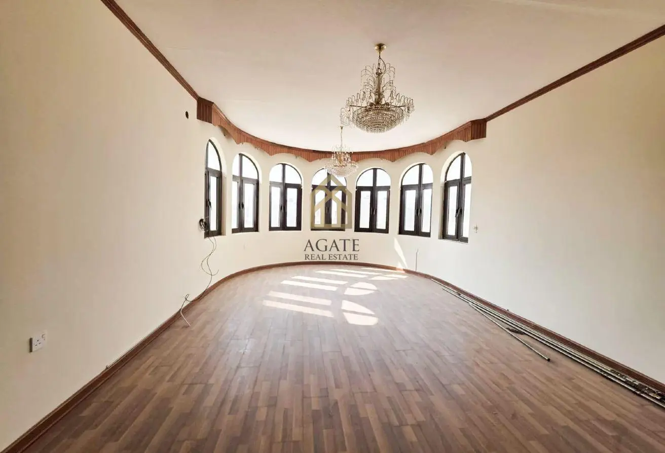 Grand Family Villa | Private Living | Prime Saar