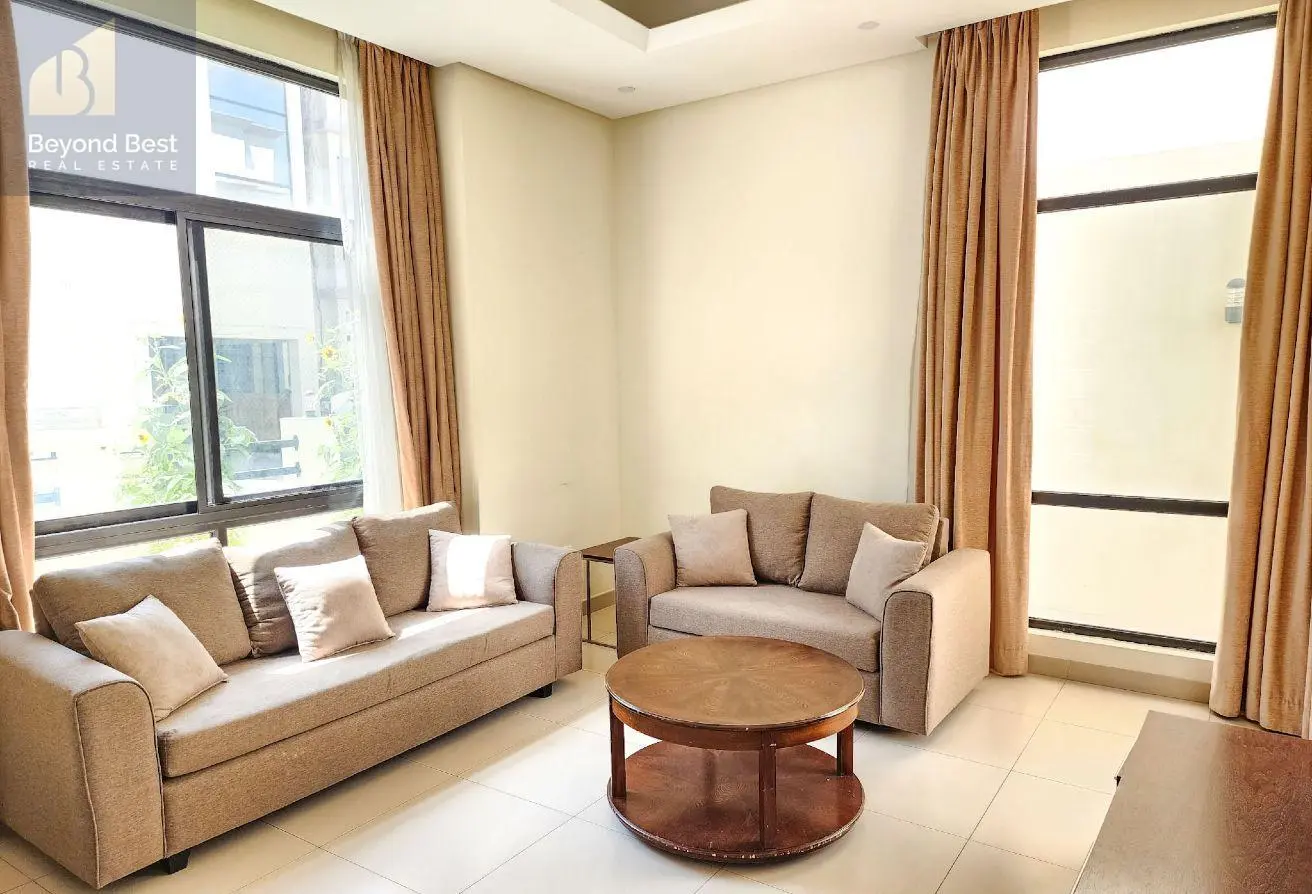 Bright & Modern Furnished Villa with Pool