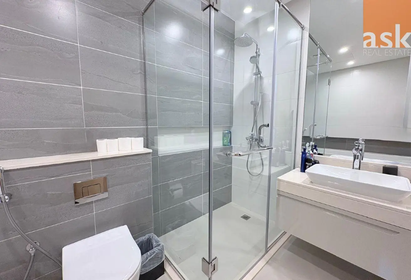 Luxury Freehold Villas for Sale in Al Naseem: Waterfront Location with Private Pool