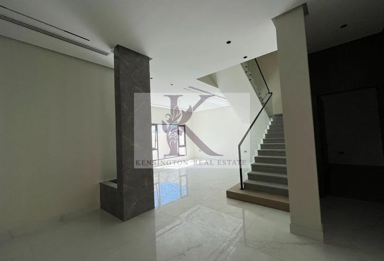 Corner Villa for Sale in Busaiteen – Modern & Prime Location