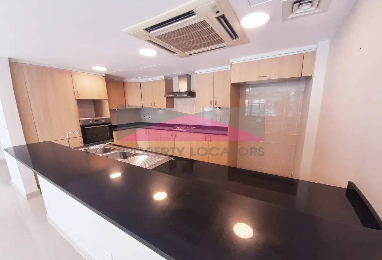 Luxurious Villa for Sale: Private Pool, Prime Location on White Sandy Beach – Tala Island