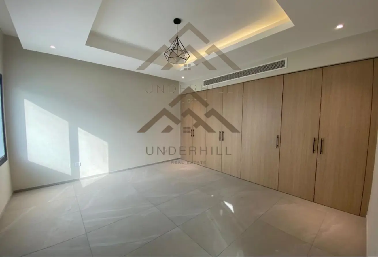 Luxurious Modern Villa for Sale in Saar Saraya 1