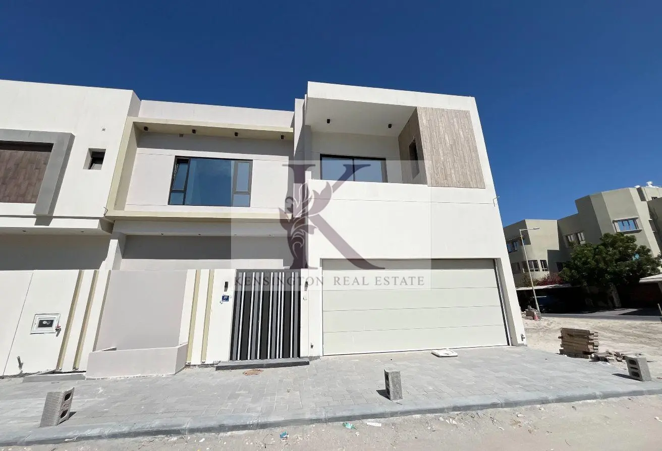 Corner Villa for Sale in Busaiteen – Modern & Prime Location
