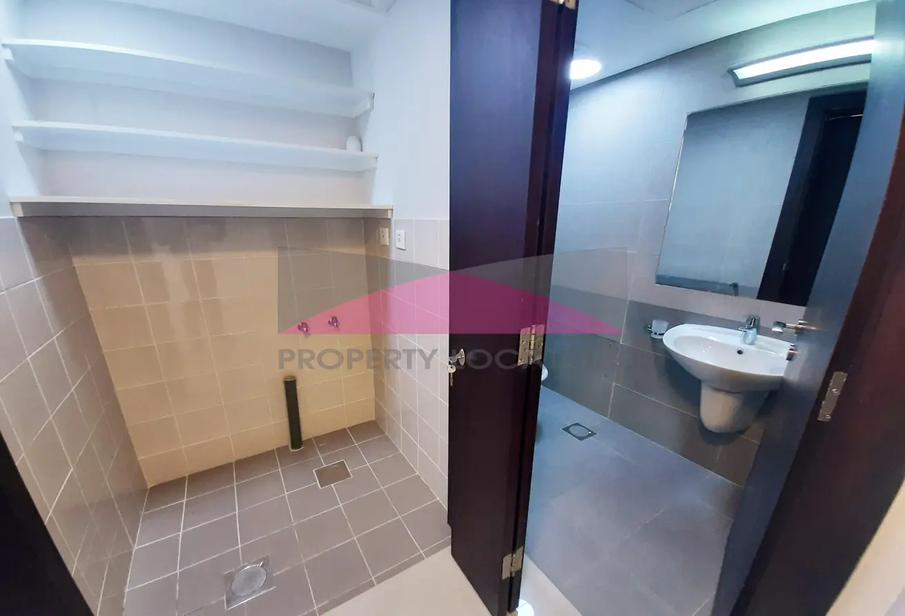 Luxurious Villa for Sale: Private Pool, Prime Location on White Sandy Beach – Tala Island