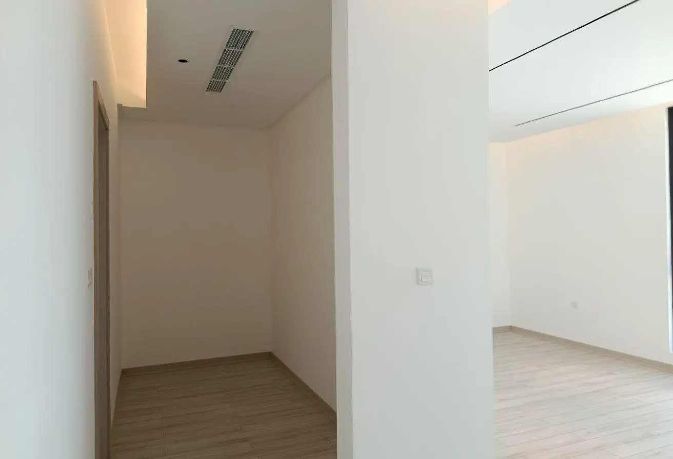 Villas for sale in Saar