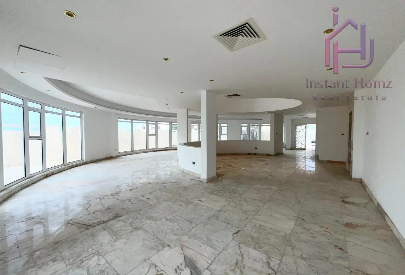 Corner 7BHK Villa for Sale in Amwaj Islands – Luxury Home