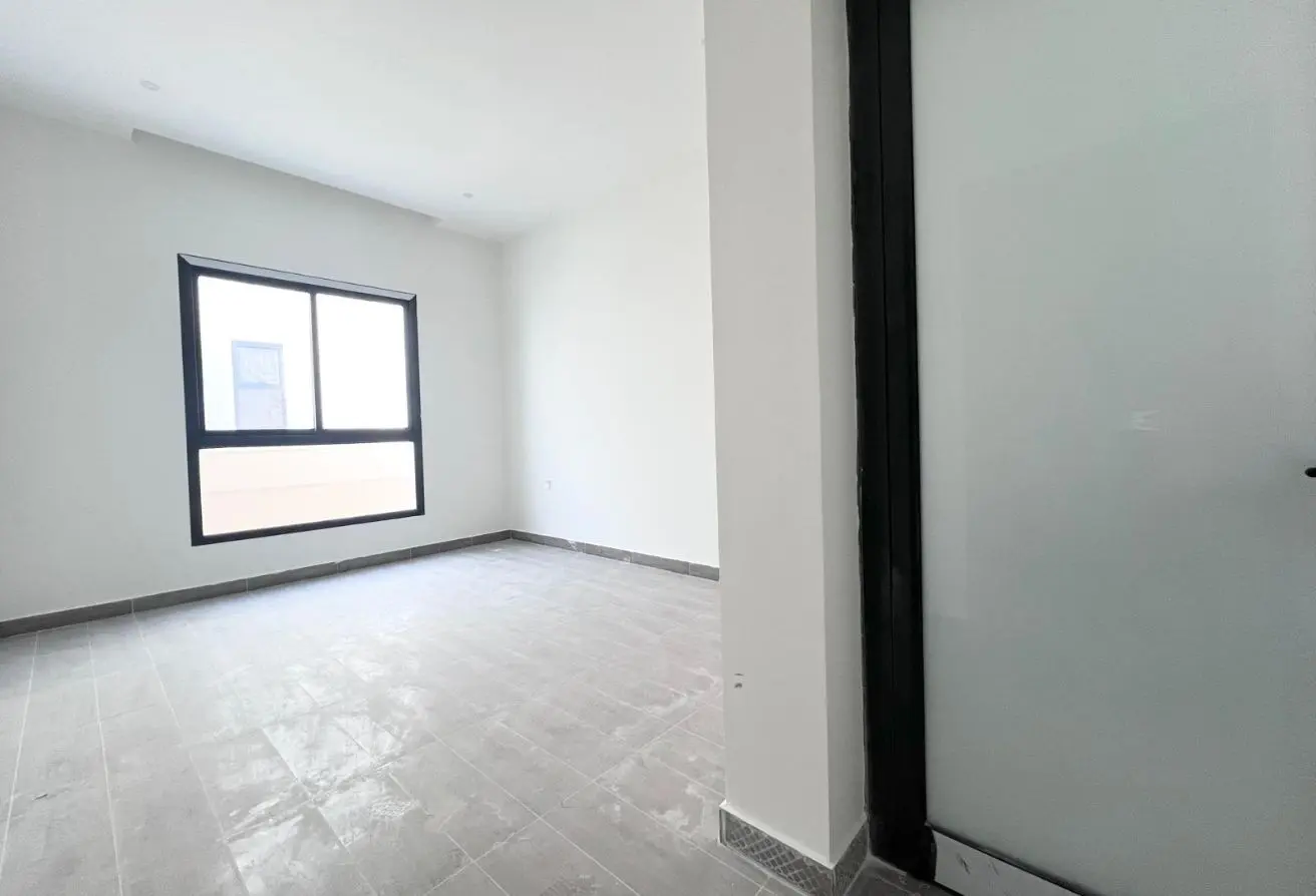 4BHK Standalone Villa for Sale in Busaiteen