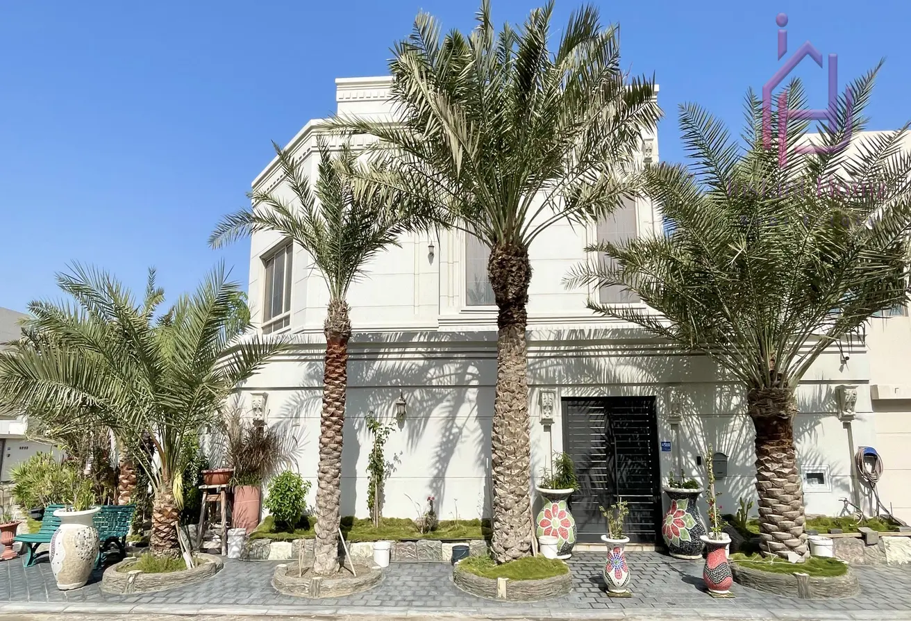 5BHK Corner Villa for Sale | Luxury Home in Tubli