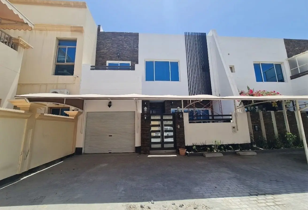 Villa for Sale – Al Hidd, Bahrain