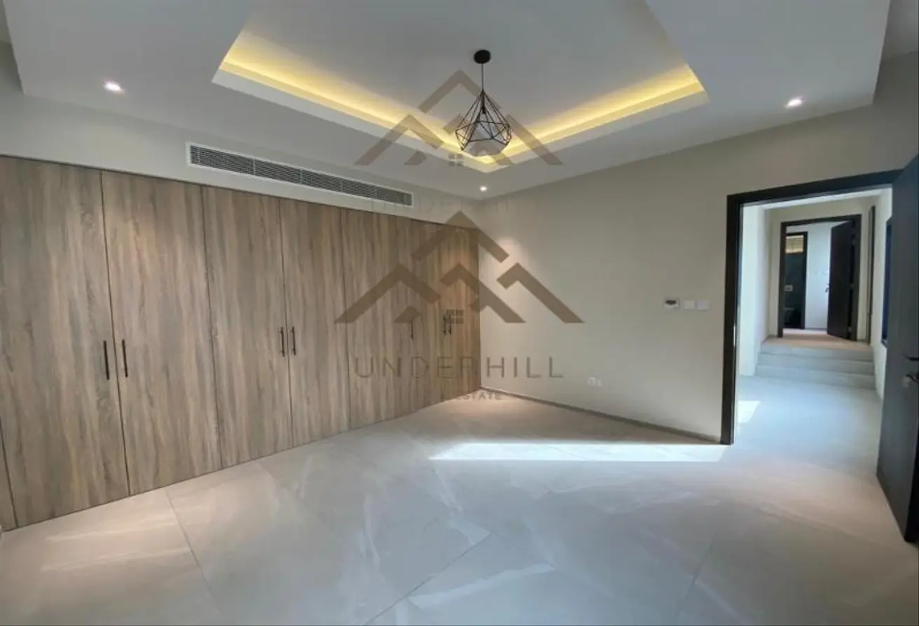 Luxurious Modern Villa for Sale in Saar Saraya 1