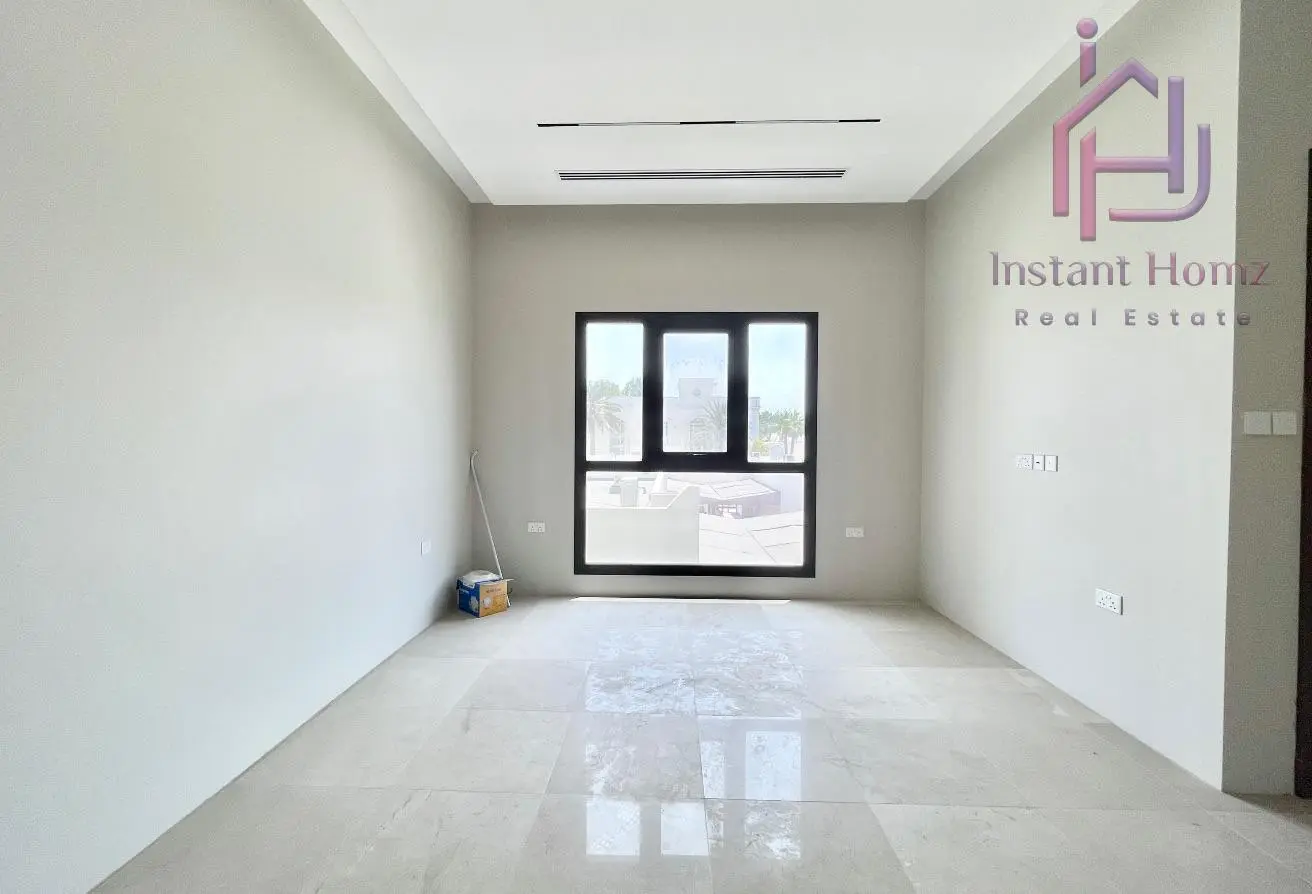 Luxury Villa for Sale in Al Janabiya, Beautiful Design