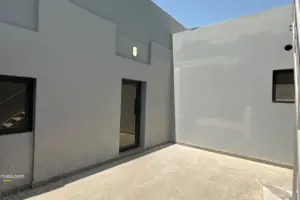 4-Bedroom Villa for Sale in Isa Town