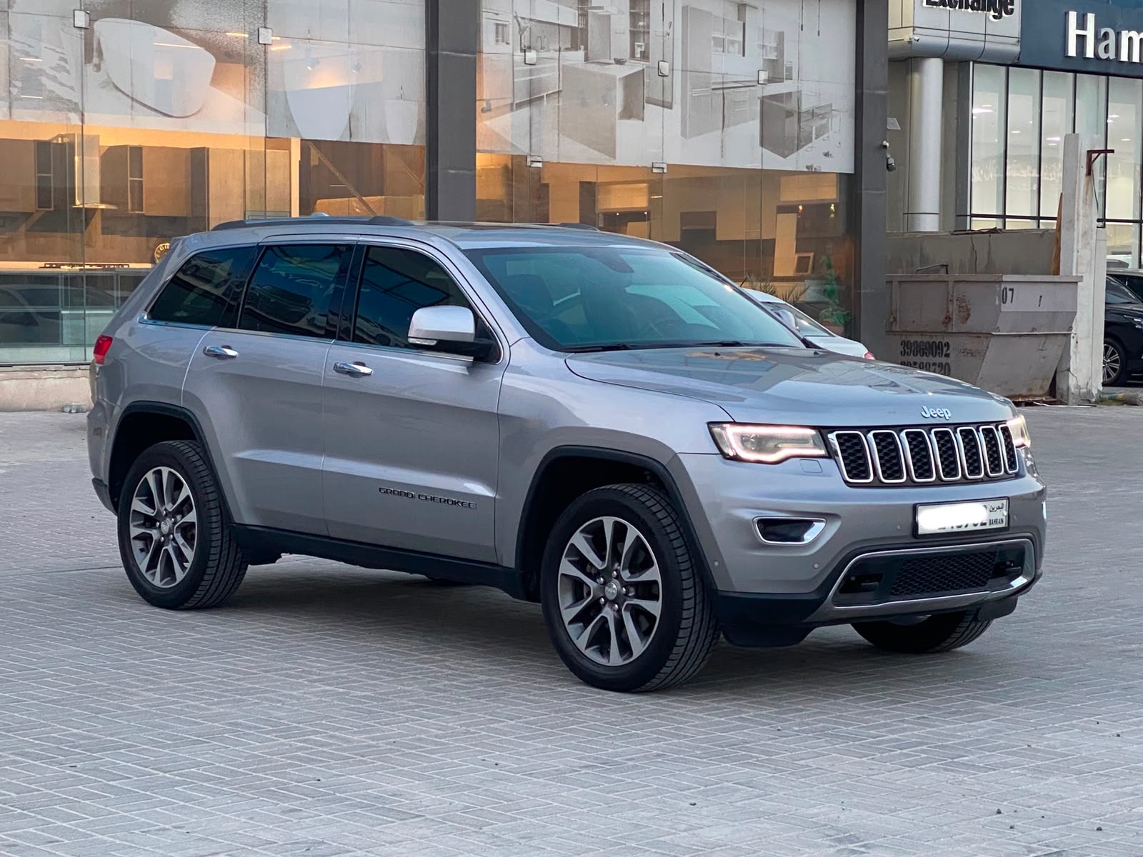 Jeep Grand Cherokee LTD 2018 (Silver)
