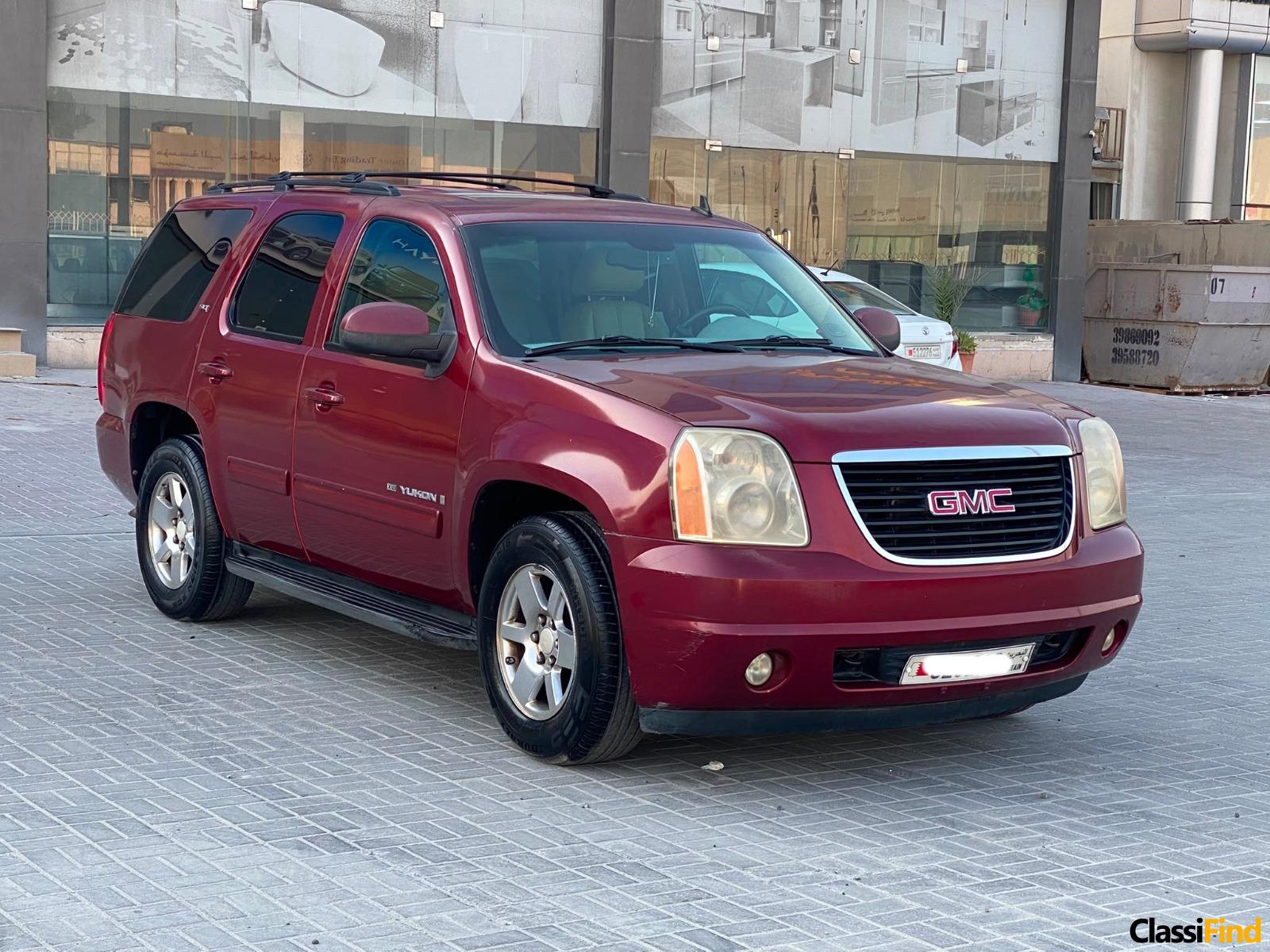 GMC Yukon 2009 (Maroon)