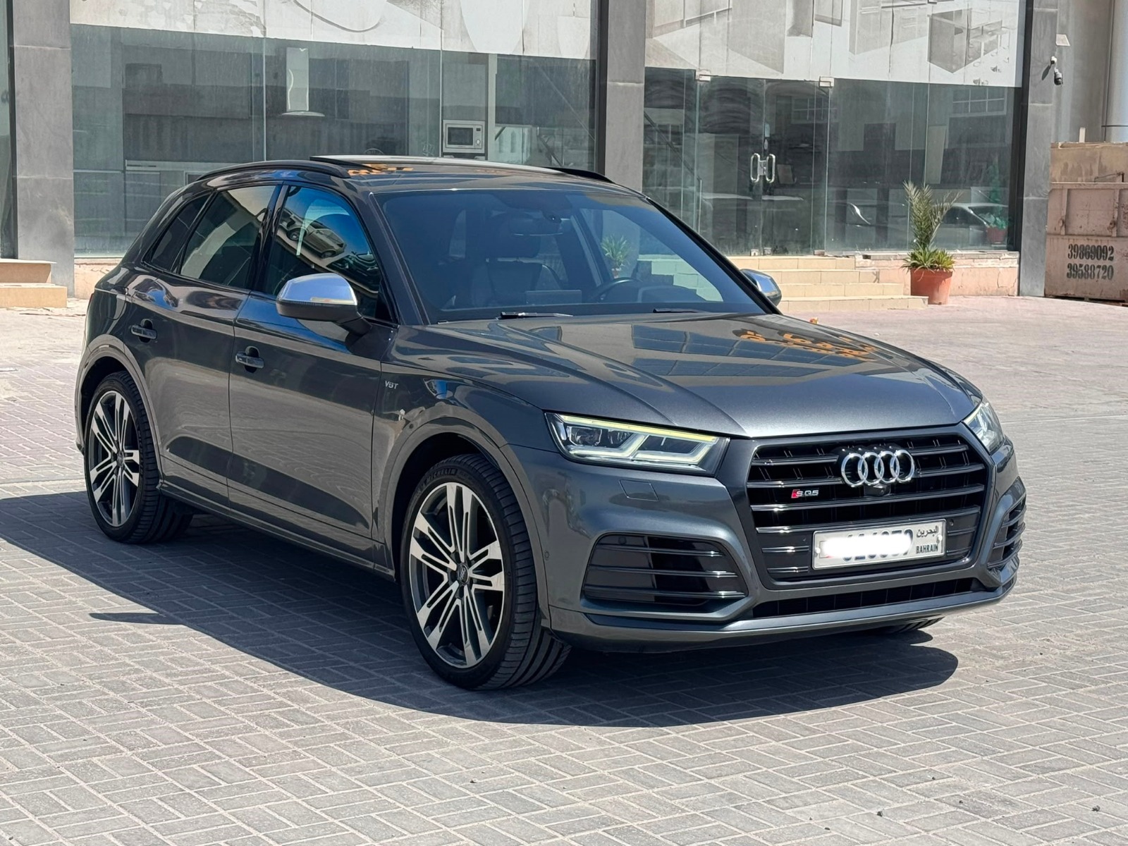 Audi SQ5 / 2017 (Grey)