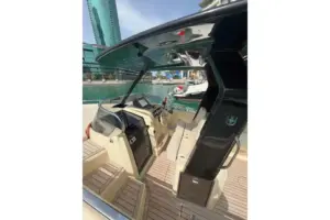 2025 Invictus GT280 | 29ft Luxury Cruiser | Volvo Penta V8 350