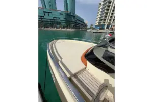 2025 Invictus GT280 | 29ft Luxury Cruiser | Volvo Penta V8 350