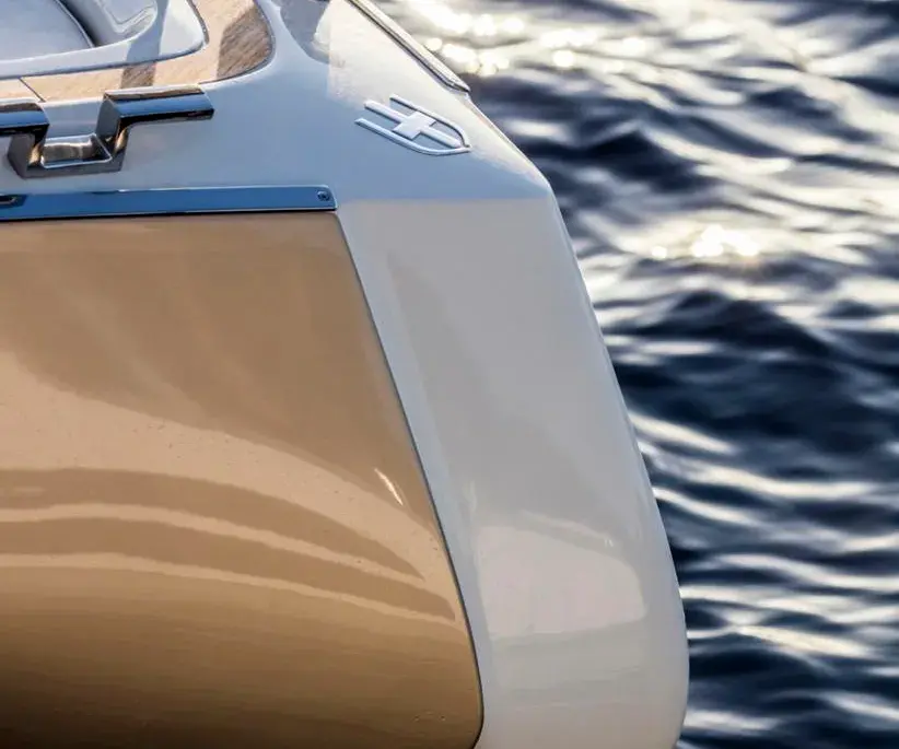 2025 Invictus GT280 | 29ft Luxury Cruiser | Volvo Penta V8 350
