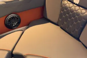 2026 سكاراب 210 LX – قارب رياضي بقوة 300 حصان