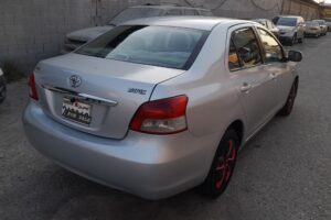 For sale toyota yaris model 2006