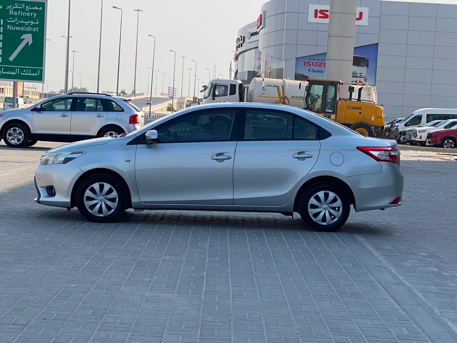 Toyota Yaris 2015 (Silver)