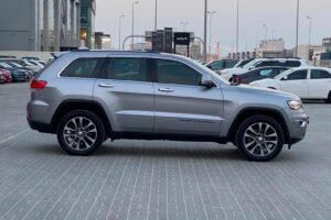 Jeep Grand Cherokee LTD 2018 (Silver)