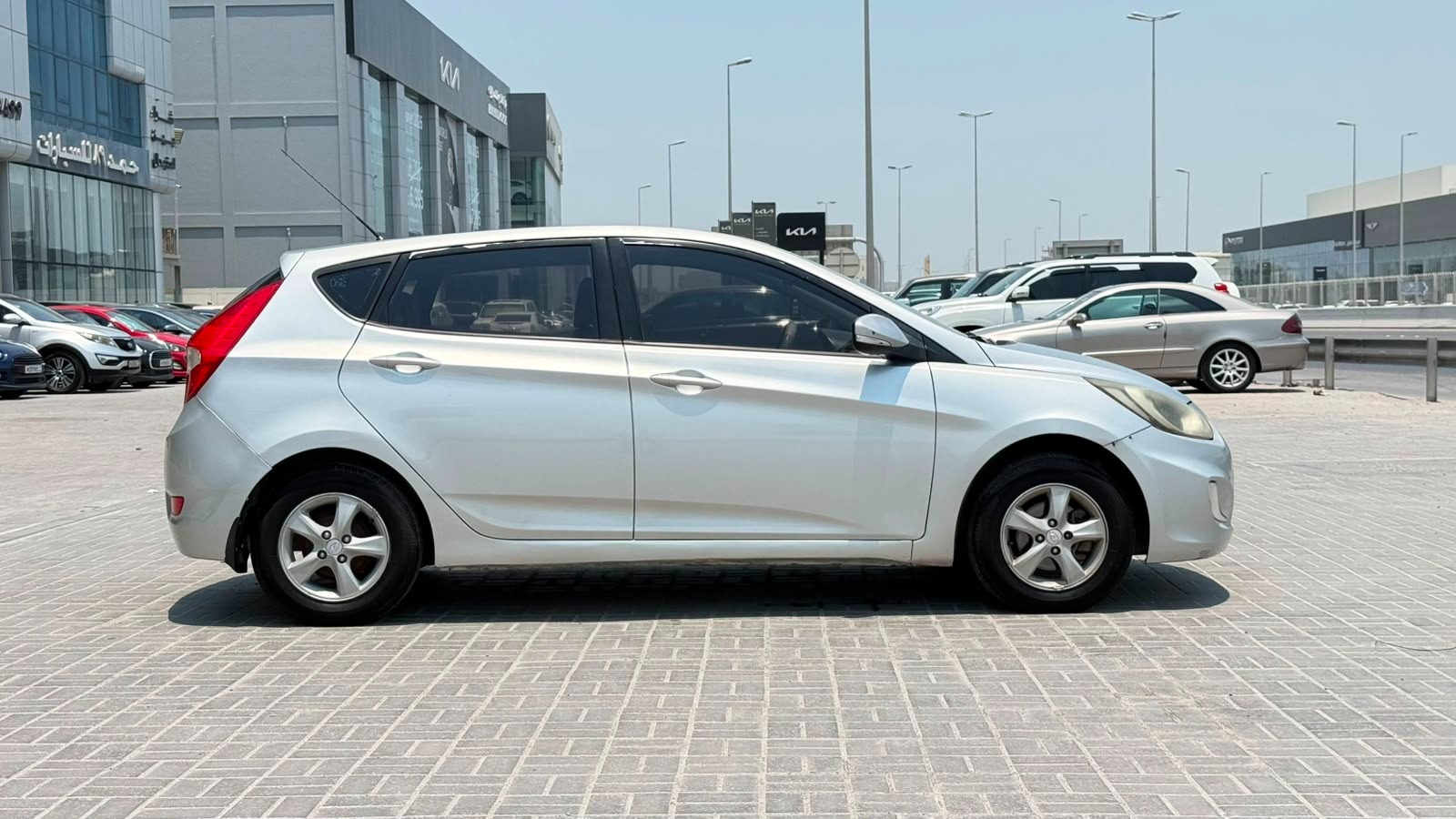 Hyundai Accent 2015 (Silver)