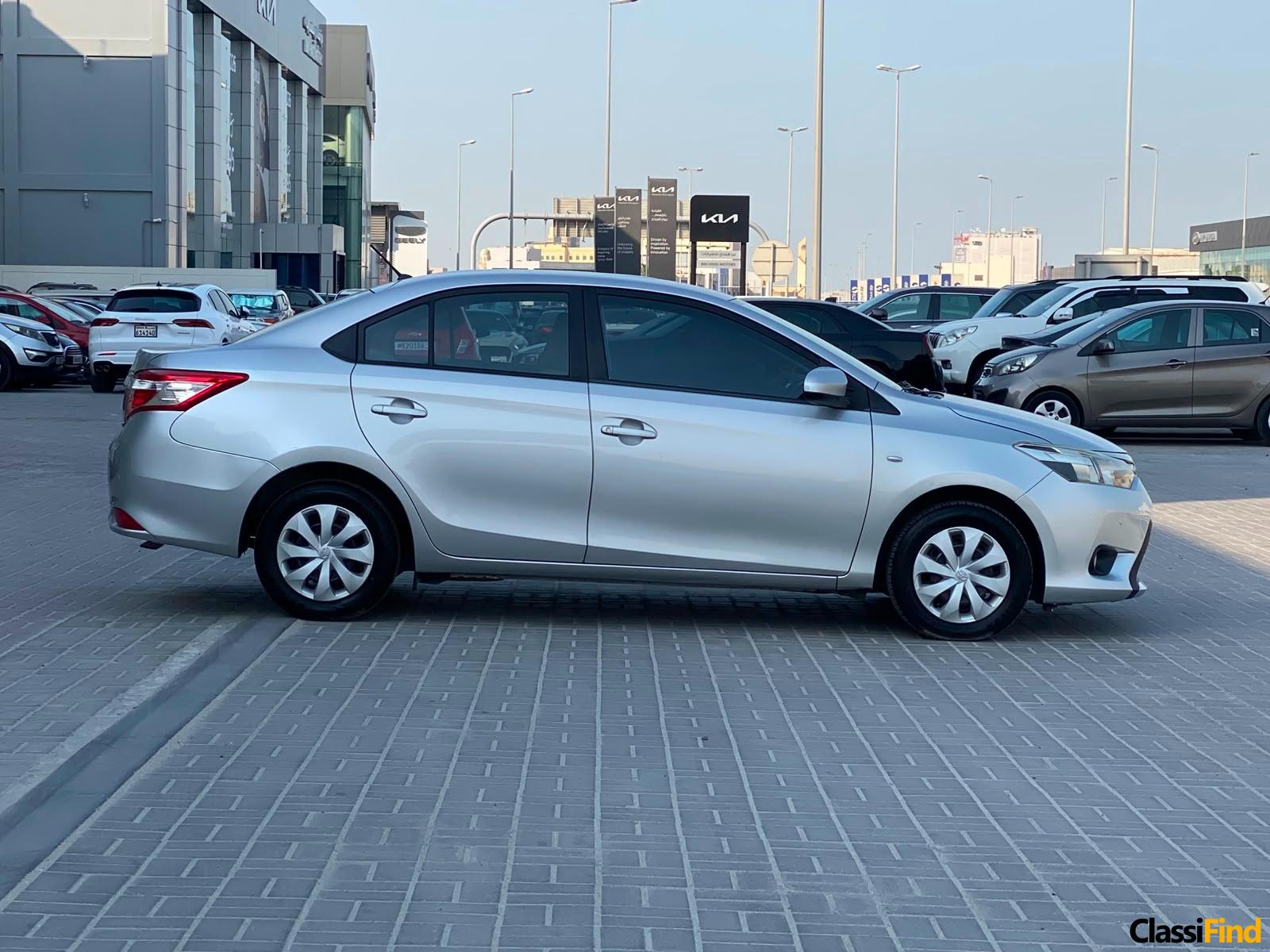 Toyota Yaris 2015 (Silver)