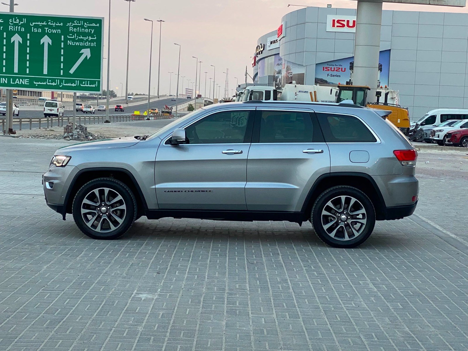 Jeep Grand Cherokee LTD 2018 (Silver)