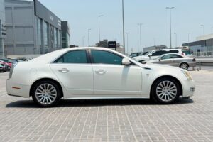 Cadillac CTS 2011 (White)
