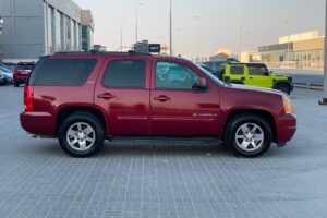 GMC Yukon 2009 (Maroon)