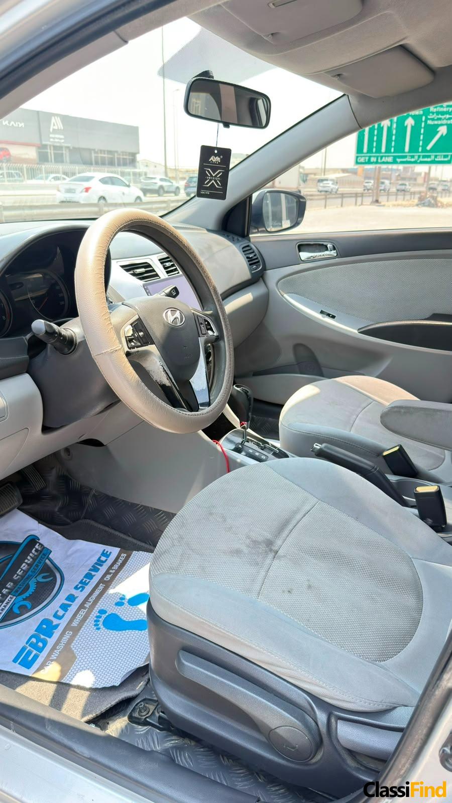 Hyundai Accent 2015 (Silver)