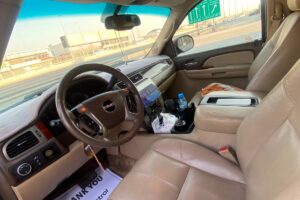 GMC Yukon 2009 (Maroon)