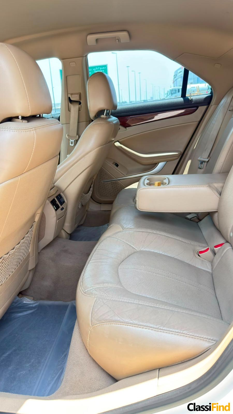 Cadillac CTS 2011 (White)
