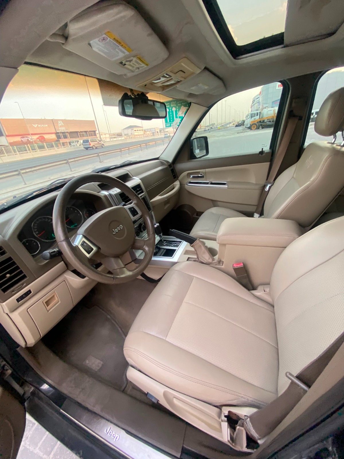 Jeep Grand Cherokee LTD 2010 (Black)