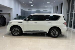 Nissan Patrol Platinum 2014 (White)