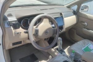 نيسان تيدا هاتشباك 2011 بحالة نظيفة للبيع