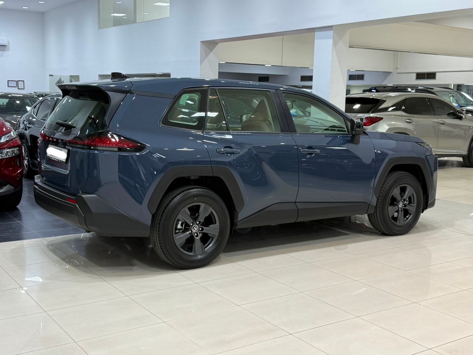 Toyota Rav-4 / 2026 (Grey)