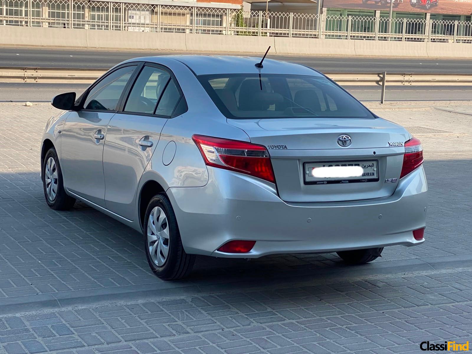 Toyota Yaris 2015 (Silver)